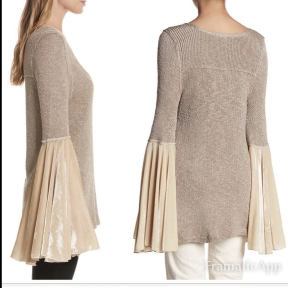 FREE PEOPLE Celestial Velvet Bell Sleeves Sweater Knit Tunic Top Size Small - Picture 7 of 13